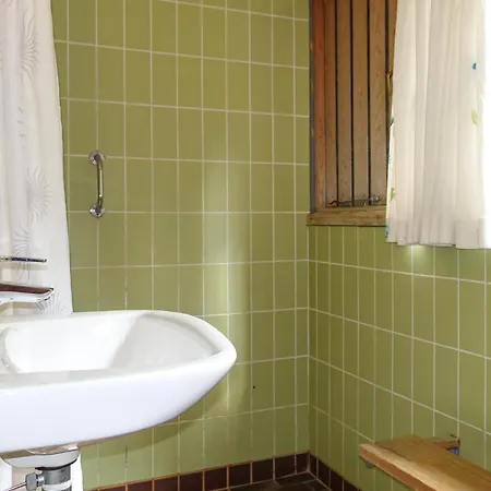 4 Bedroom Gorgeous In *