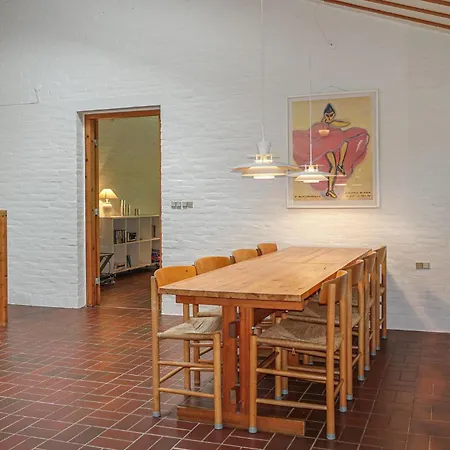 4 Bedroom Gorgeous In Allinge-Sandvig