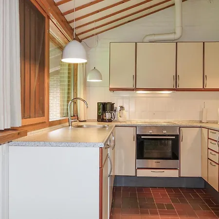Апартаменты 4 Bedroom Gorgeous In *