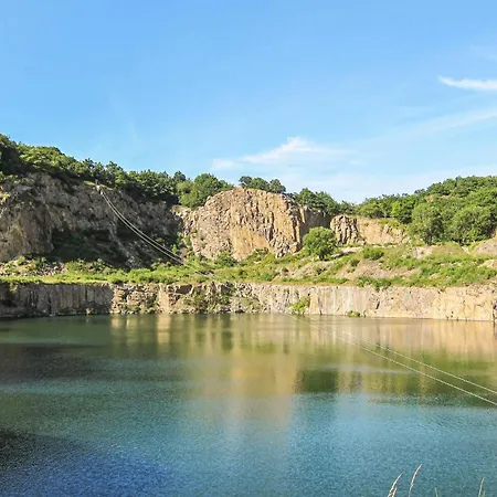 4 Bedroom Gorgeous In شقة *